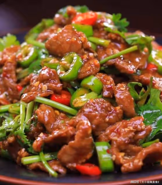 今天是「世界討厭香菜日」，有愛吃香菜的嗎？經典吃法，永不過時