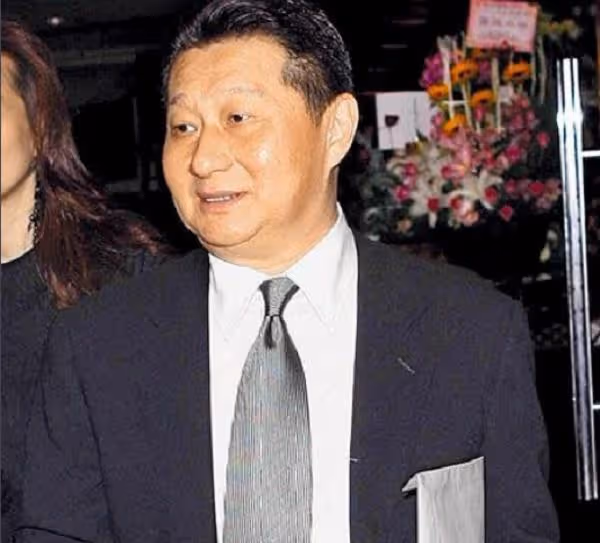 10年前,55歲日本痴情富豪首次娶妻,新娘是暗戀了30年的中國女神