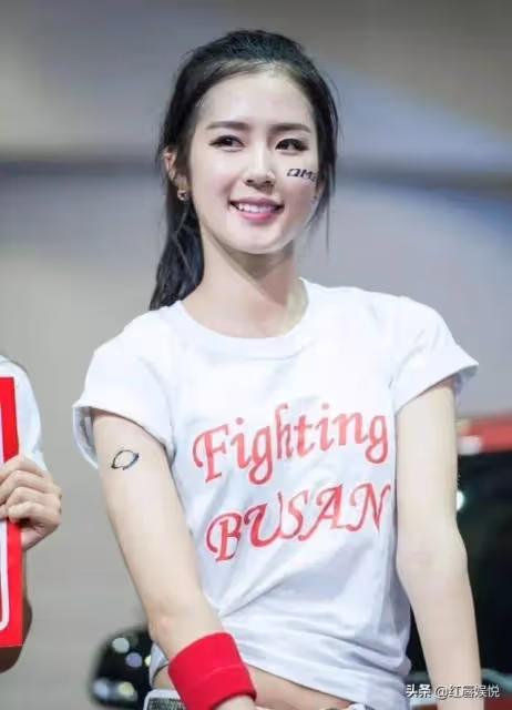 韓版劉亦菲,棒球寶貝!朴姬蘭的熱辣身材和勁爆熱舞,美得犯規
