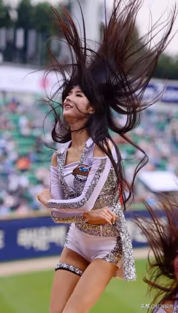 韓版劉亦菲,棒球寶貝!朴姬蘭的熱辣身材和勁爆熱舞,美得犯規