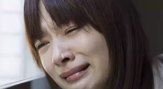 「媽,我不嫁他,他就是個小混混」「嫁了吧,他家給你弟一套房」