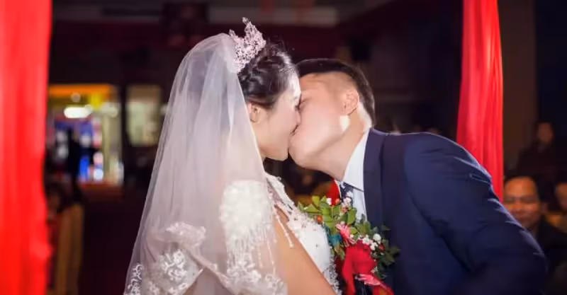 老公買房 我出一半錢要求加名字 婆婆拒絕 我說一話 婆婆立馬慫了