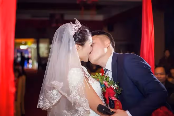 老公買房 我出一半錢要求加名字 婆婆拒絕 我說一話 婆婆立馬慫了