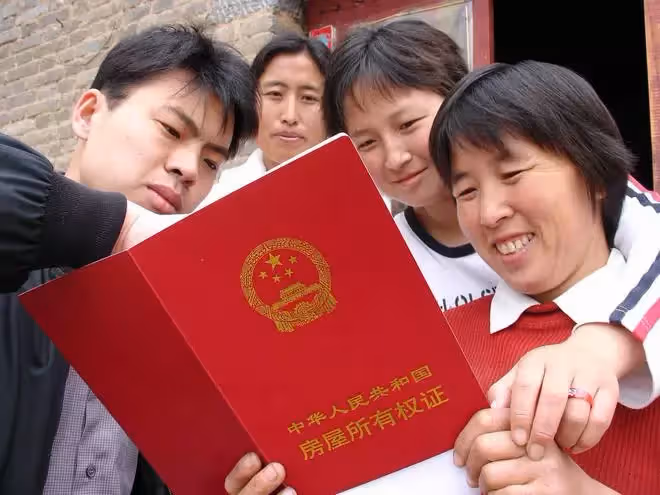 老公買房 我出一半錢要求加名字 婆婆拒絕 我說一話 婆婆立馬慫了