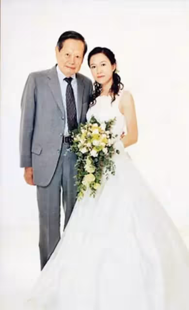 喪偶娶小54歲妻！楊振寧原配身分曝「是名門的頂級名媛」　生前「幫夫牽線再婚妻」兒女大器感謝後母