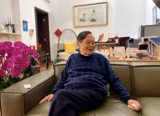 喪偶娶小54歲妻!楊振寧原配身分曝「是名門的頂級名媛」 生前「幫夫牽線再婚妻」兒女大器感謝後母