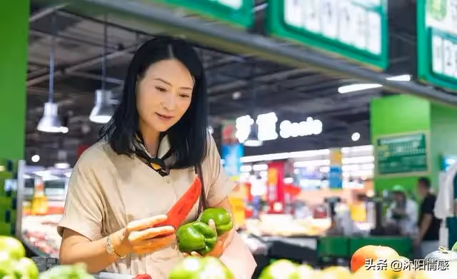 45歲女保姆:伺候64歲男人,卻把我當成他妻子,我真干夠了