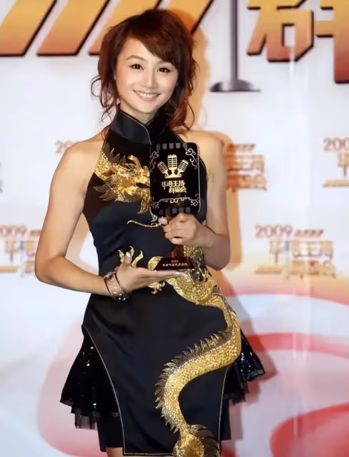 9位離開湖南衛視的主持人，有人歡喜有人憂，最後一位成笑柄