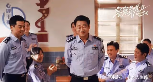 與陸毅是同學,出道20多年買不起房,娶了小18歲的白富美