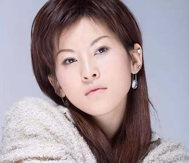 許美靜:被男友逼瘋,被家人送到精神病院,如今怎樣了?