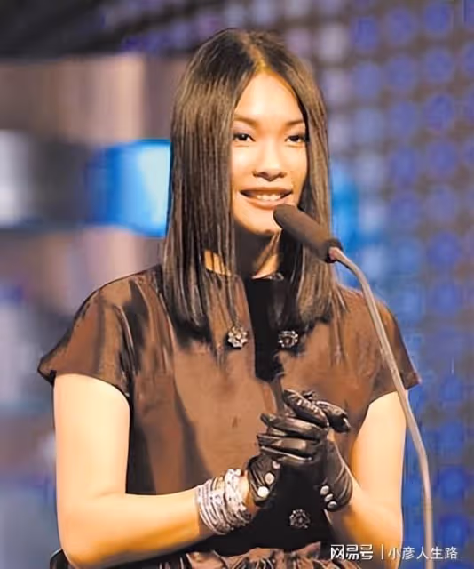 許美靜:被男友逼瘋,被家人送到精神病院,如今怎樣了?