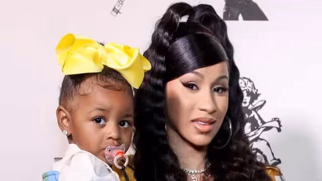 女兒被指有自閉症　Cardi B怒嗆網友：滾遠一點！