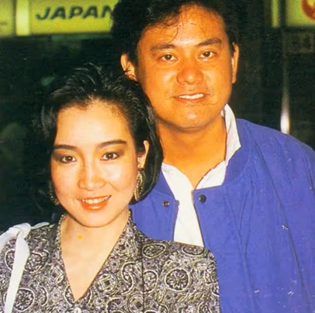 陳百祥夫婦參加全素宴!90歲胡楓獻唱精神好,魏秋樺穿短裙秀美腿