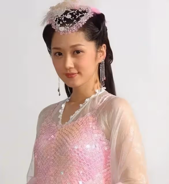 嫁給小6歲圈外人,41歲張娜拉曬婚紗照:感謝所有人的關心與祝福