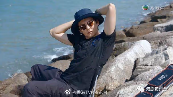 演技轉型作開播!TVB小花化身霸氣女總裁有看點