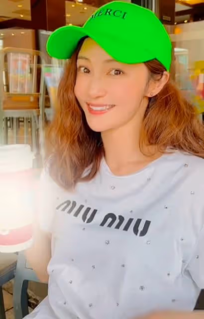 姚笛終於反擊了，發戴綠帽子視頻，配文嘲諷老公多次出軌！