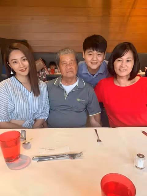 人不能忘本,30歲張文綺走紅後「買2000萬豪宅開BMW」卻言「回到家我就是鹽酥雞員工」