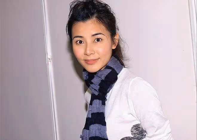 48歲蒙嘉慧移居日本，獨自生活想養倉鼠消遣，鄭伊健忙拍戲未同行