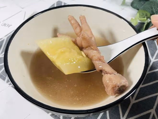 夏天濕氣重，這道湯我家一周喝兩次，甘甜回味，夏天過得更舒爽