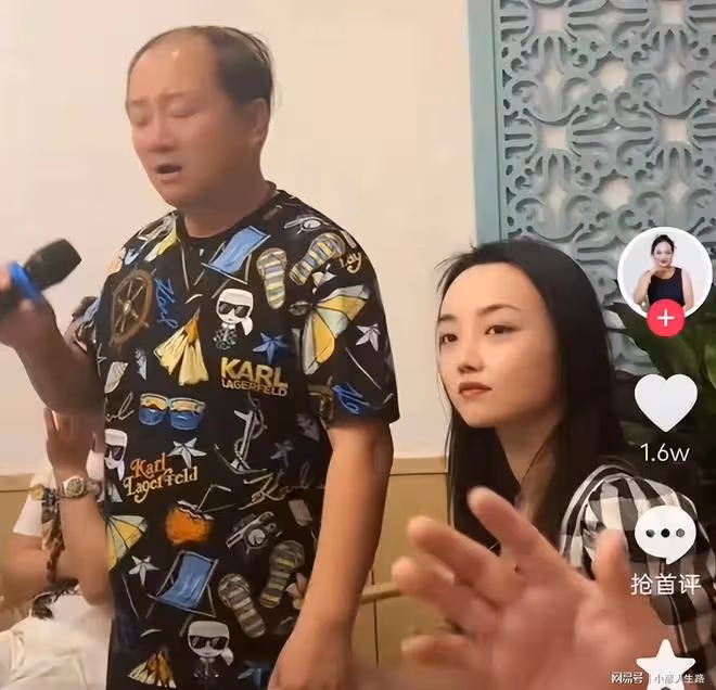 53歲知名男星謝廣坤聚會！與年輕女子十指緊扣，舉止親密似情侶