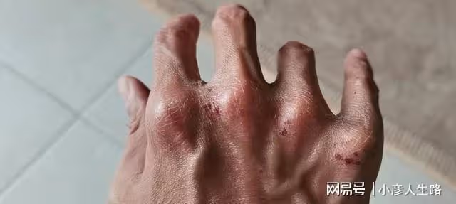 趙麗穎的後背,謝霆鋒的手,吳京的腿,演藝圈沒有誰能輕易成功