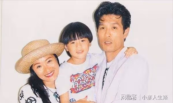 女星比莉的情路坎坷：同居18年才知對方已婚，再嫁人後又遇人不淑