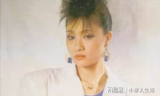 女星比莉的情路坎坷：同居18年才知對方已婚，再嫁人後又遇人不淑