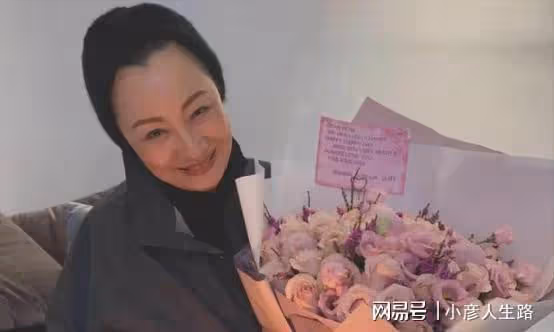 女星比莉的情路坎坷：同居18年才知對方已婚，再嫁人後又遇人不淑