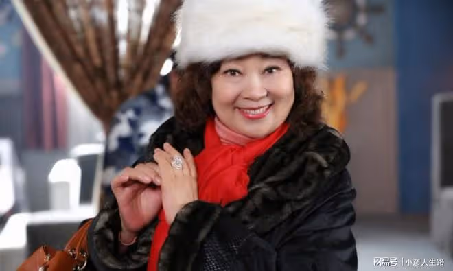 「容嬤嬤」方青卓:二婚嫁給「救命恩人」,晚年生活如何?