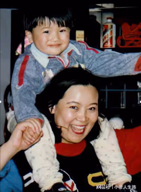 「容嬤嬤」方青卓:二婚嫁給「救命恩人」,晚年生活如何?