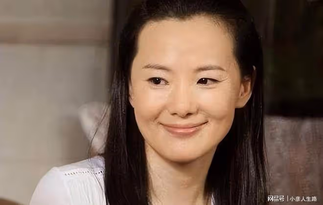 詠梅:母親造就她「配角人生」的悲劇,父親的離世讓她涅槃
