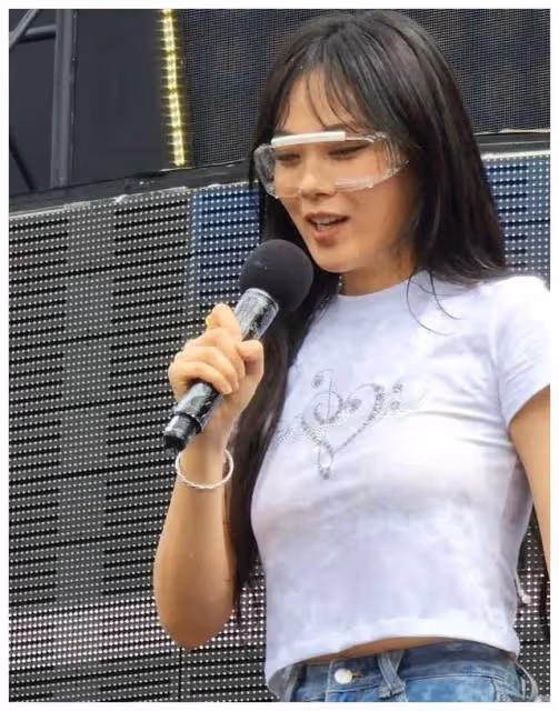 張元英對娜璉做了什麼?風評一改從前;女歌手舞台上比基尼帶子鬆開?