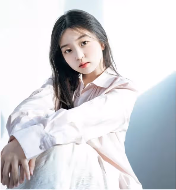 21歲的演員飾演小學生？她的童顏讓網友驚嘆