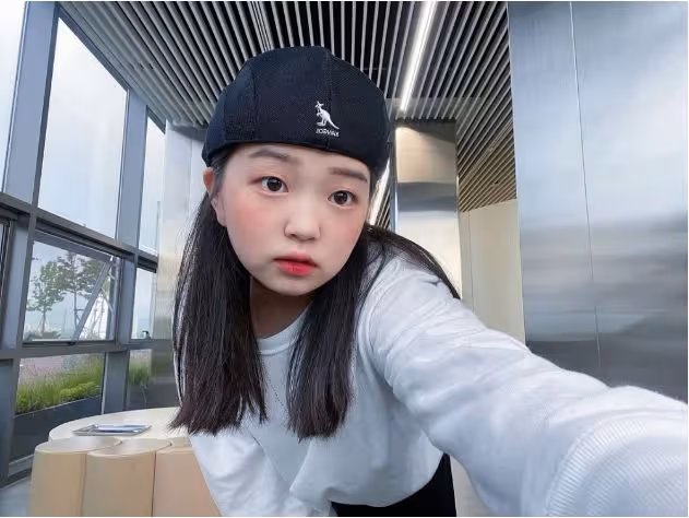 21歲的演員飾演小學生？她的童顏讓網友驚嘆
