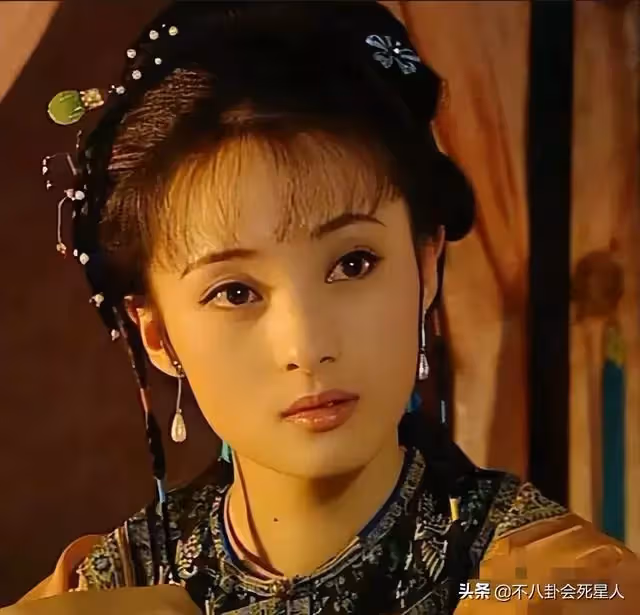 老婆神仙顏值,孩子卻凸嘴小眼大鼻子,這13位男星的基因太強了