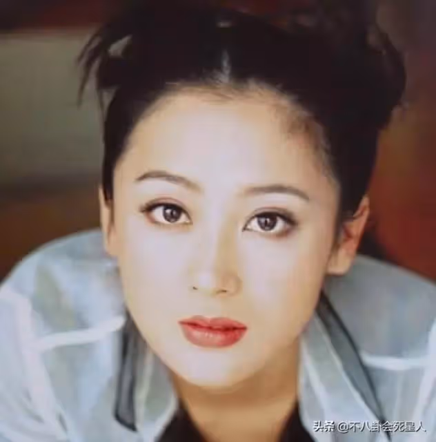 老婆神仙顏值,孩子卻凸嘴小眼大鼻子,這13位男星的基因太強了