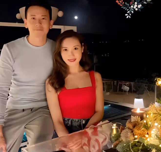 石修31歲兒媳穿短褲跳舞!已懷孕3個半月,四肢仍纖細美腿吸睛