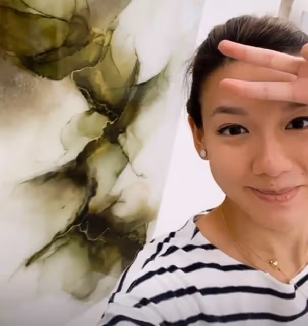 朱玲玲繼兒媳近照,擁碩士學歷氣質堪比郭晶晶,結婚2年仍沒生娃