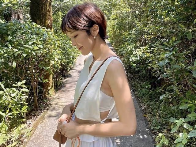 TVB知名女星與混血男友秀恩愛!已同居試婚,多次被曝好事將近