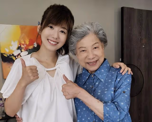 恭喜!新一代女神正式簽約TVB成「親生女」,長相甜美演技不尷尬