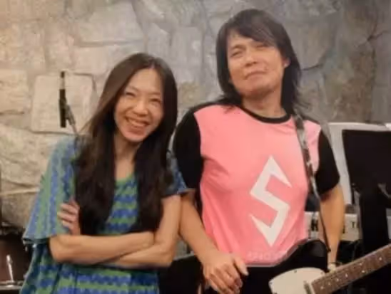 半年2個弟弟身亡!伍佰強忍悲痛「陪母度過喪子痛」離不開他,直言媽媽「只想他當郵差」深知:母親不能再失去他