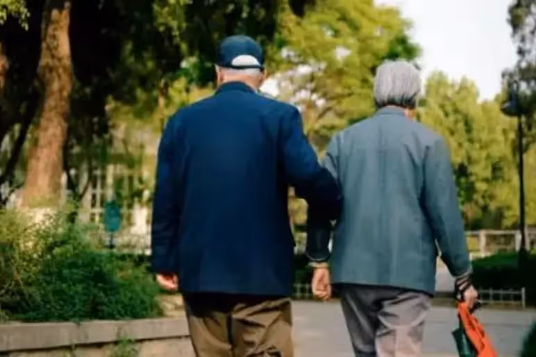 為什麼「辛苦一生」卻晚景淒涼？為人父母「這3個底線」一定要守住　後半生才會越來越好