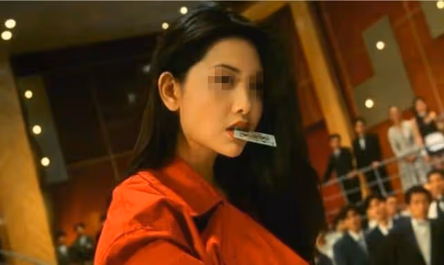 三級片女王成豪門闊太，大尺度照被曝光：果然無人能敵...