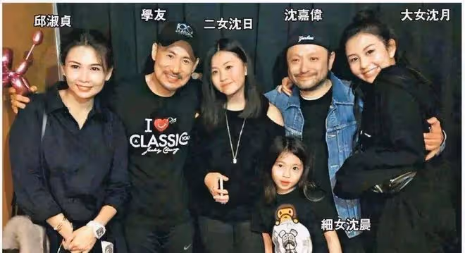 三級片女王成豪門闊太，大尺度照被曝光：果然無人能敵...