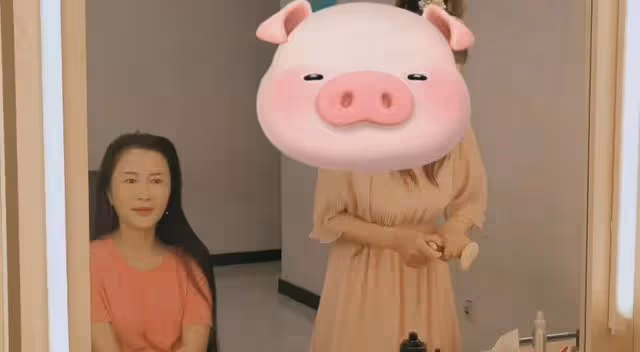 張紀中帶嬌妻練武術，單腳站立挑戰高難度動作，專人攙扶險摔倒