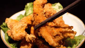 想吃酥肉，不一定要到外面，自己動手這樣做，簡單脆口，香而不膩