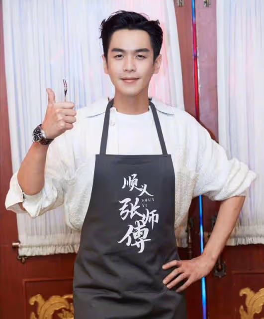 張若昀做「過油肉拌面」，色香味俱全，網友：順義張師傅又上線了
