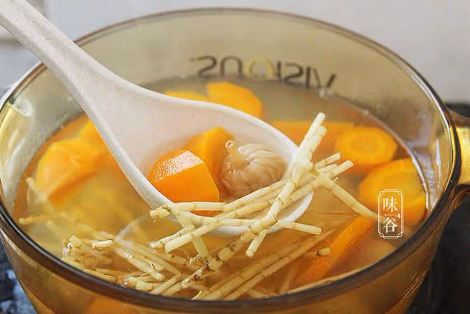 三伏天將至，喝奶茶冷飲，不如喝這5道湯羹，清甜甘潤又解暑