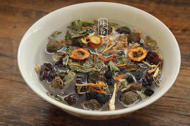 三伏天將至，喝奶茶冷飲，不如喝這5道湯羹，清甜甘潤又解暑