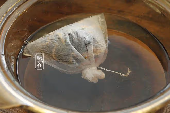 三伏天將至，喝奶茶冷飲，不如喝這5道湯羹，清甜甘潤又解暑